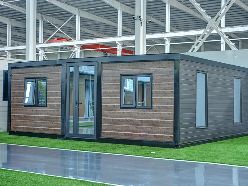 Modern flat-roof 20ft expandable prefab house