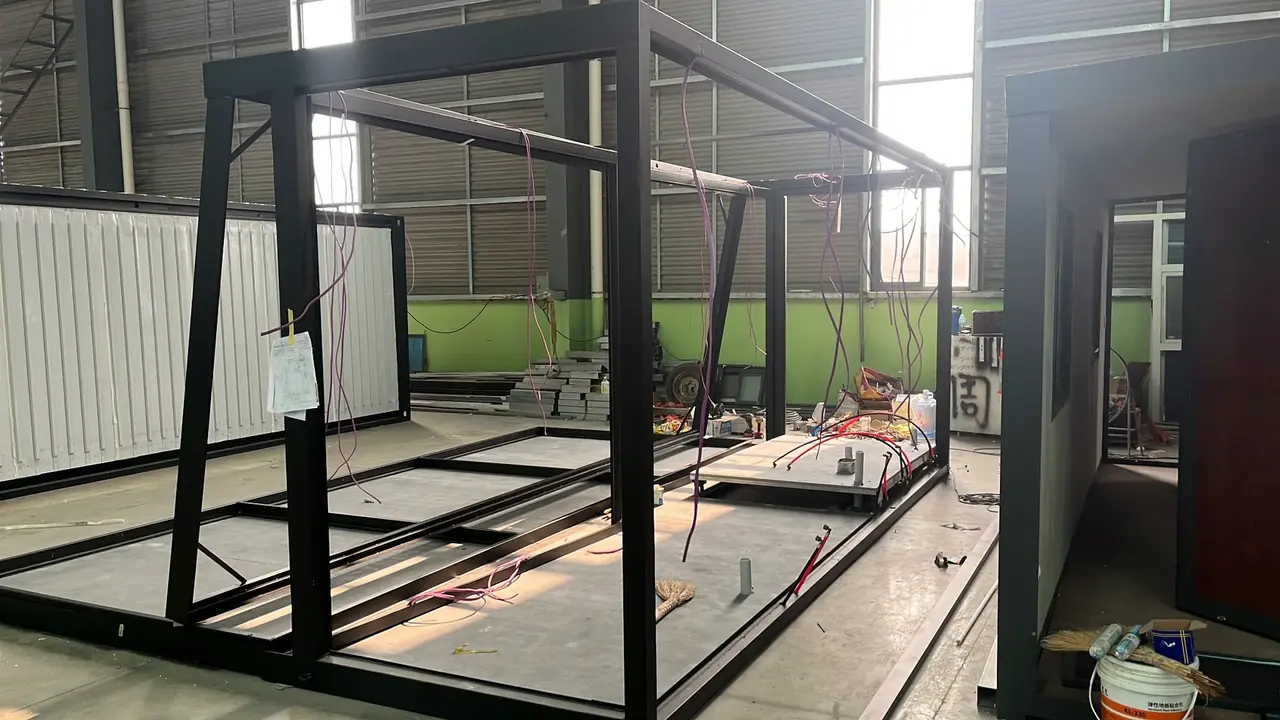 Expandable house steel frame factory production