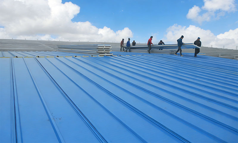 polyurethane roof panels installation