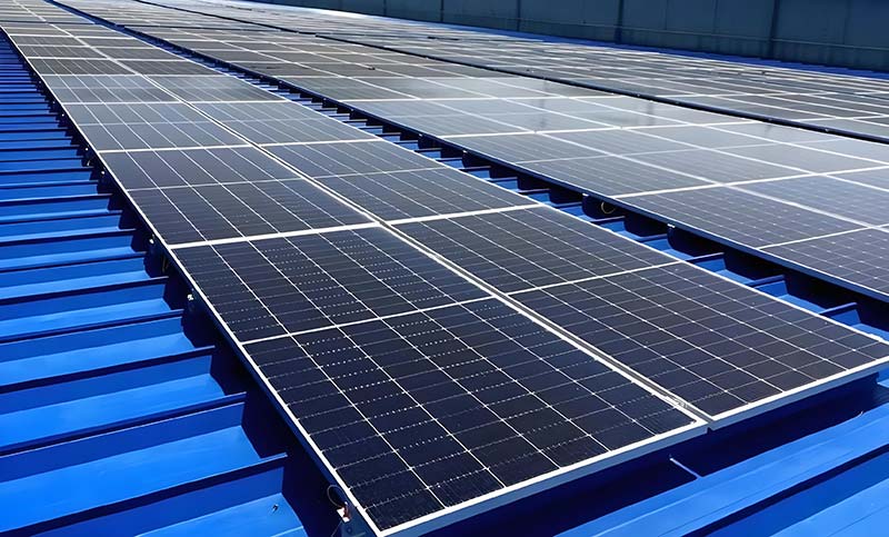 Photovoltaic (PV) Roof Sandwich Panel