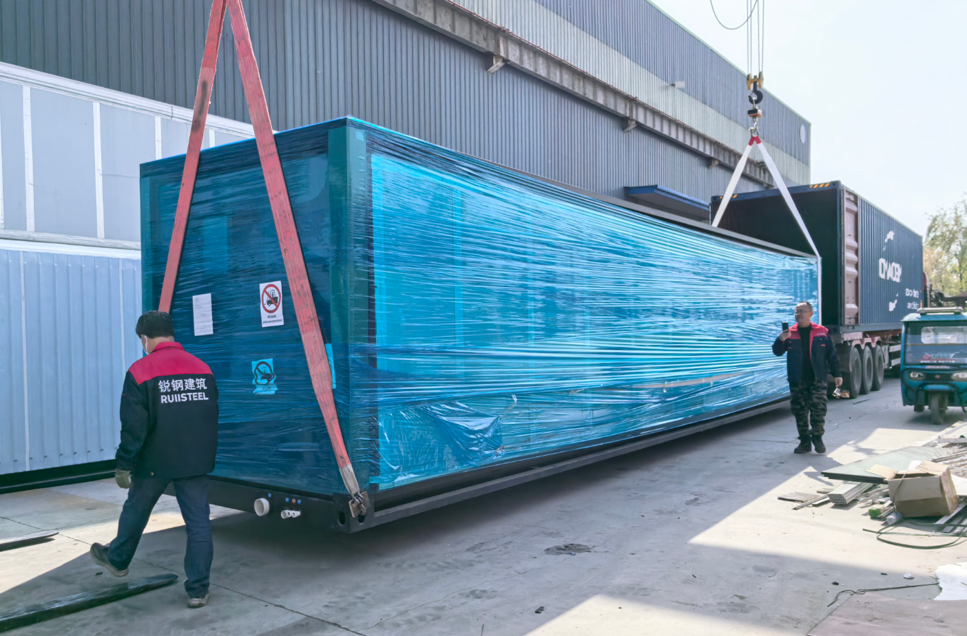 Prefab house packing